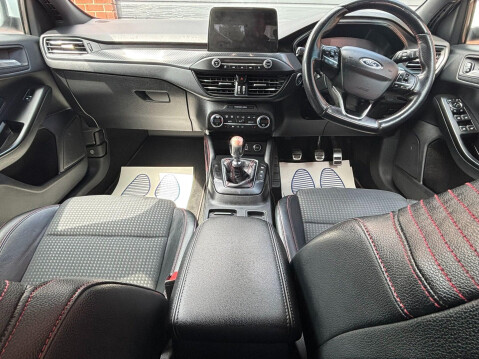 Ford Focus 1.0T EcoBoost ST-Line X Euro 6 (s/s) 5dr 24