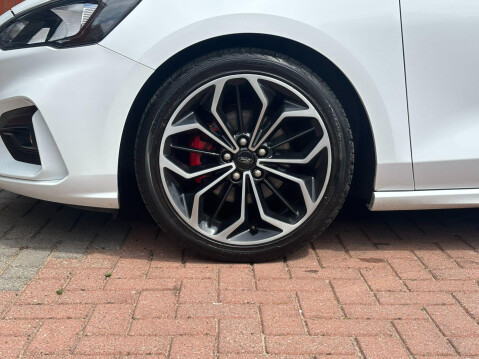 Ford Focus 1.0T EcoBoost ST-Line X Euro 6 (s/s) 5dr 38