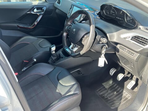 Peugeot 208 1.2 PureTech GT Line Euro 6 (s/s) 5dr 9