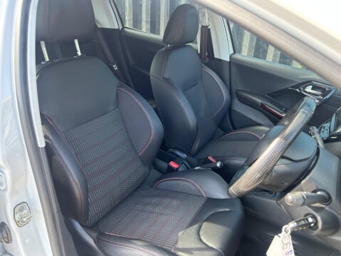 Peugeot 208 1.2 PureTech GT Line Euro 6 (s/s) 5dr 10
