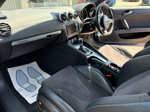 Audi TT 2.0 TDI S line S Tronic quattro Euro 5 3dr 38