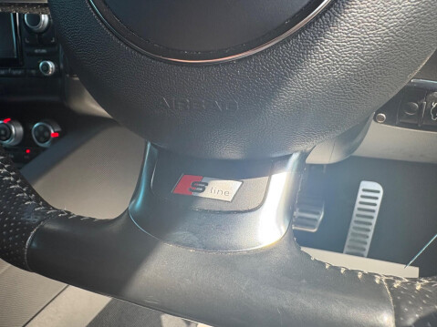 Audi TT 2.0 TDI S line S Tronic quattro Euro 5 3dr 39