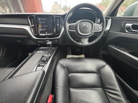 Volvo XC60 2.0 D4 Momentum Auto AWD Euro 6 (s/s) 5dr 27