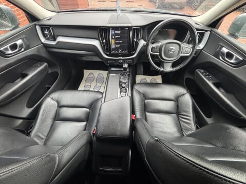 Volvo XC60 2.0 D4 Momentum Auto AWD Euro 6 (s/s) 5dr 30