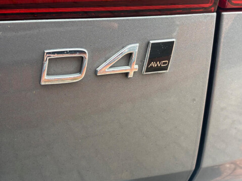 Volvo XC60 2.0 D4 Momentum Auto AWD Euro 6 (s/s) 5dr 42