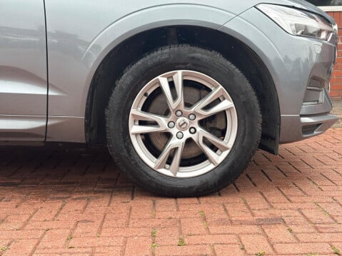 Volvo XC60 2.0 D4 Momentum Auto AWD Euro 6 (s/s) 5dr 46