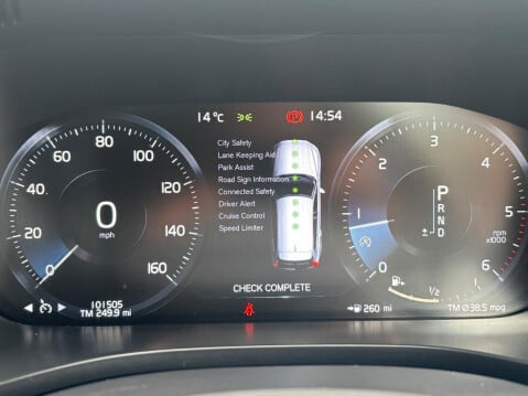 Volvo XC60 2.0 D4 Momentum Auto AWD Euro 6 (s/s) 5dr 54