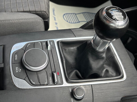 Audi A3 1.6 TDI Sport Euro 6 (s/s) 3dr (Nav) 25