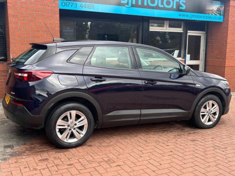 Vauxhall Grandland X 1.2 Turbo SE Euro 6 (s/s) 5dr 6