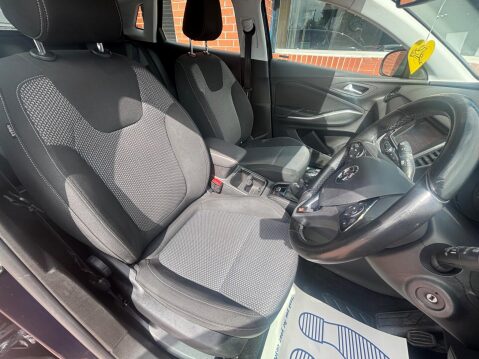 Vauxhall Grandland X 1.2 Turbo SE Euro 6 (s/s) 5dr 19