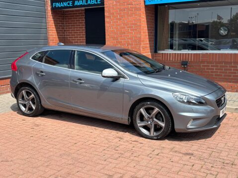 Volvo V40 2.0 D2 R-Design Euro 6 (s/s) 5dr 8