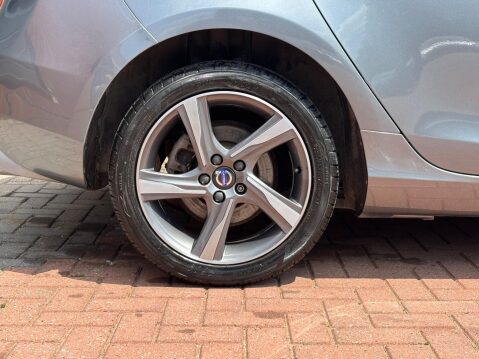Volvo V40 2.0 D2 R-Design Euro 6 (s/s) 5dr 15