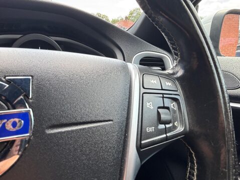 Volvo V40 2.0 D2 R-Design Euro 6 (s/s) 5dr 31