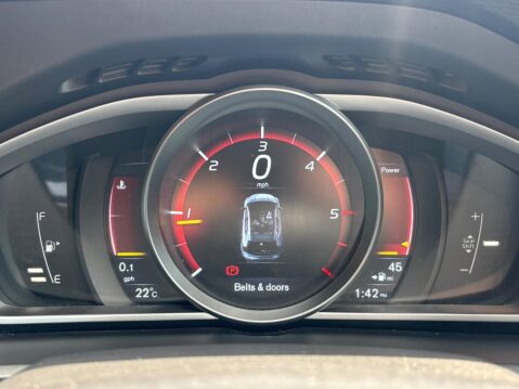 Volvo V40 2.0 D2 R-Design Euro 6 (s/s) 5dr 34