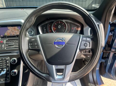 Volvo XC60 2.4 D4 R-Design Lux Nav Auto AWD Euro 6 (s/s) 5dr 27