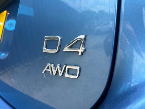 Volvo XC60 2.4 D4 R-Design Lux Nav Auto AWD Euro 6 (s/s) 5dr 44