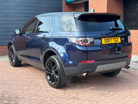 Land Rover Discovery Sport 2.0 TD4 HSE Black Auto 4WD Euro 6 (s/s) 5dr 11