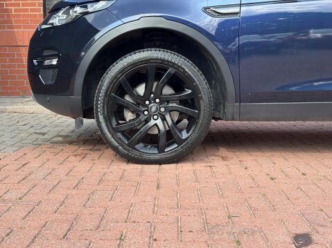 Land Rover Discovery Sport 2.0 TD4 HSE Black Auto 4WD Euro 6 (s/s) 5dr 36