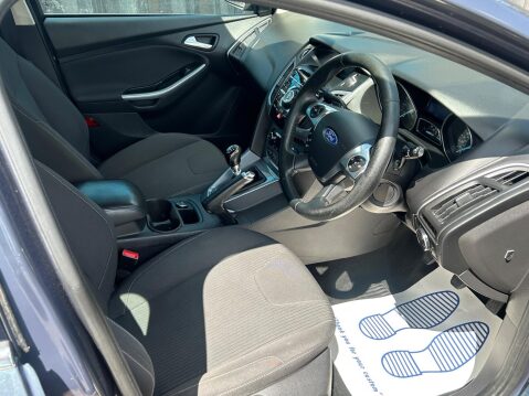 Ford Focus 1.6 TDCi Titanium Navigator Euro 5 (s/s) 5dr 10