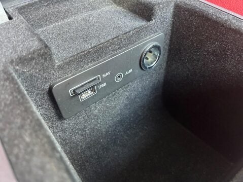 Jaguar XE 3.0 V6 S Auto Euro 6 (s/s) 4dr 41