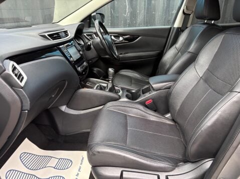Nissan Qashqai 1.5 dCi Tekna 2WD Euro 6 (s/s) 5dr 38