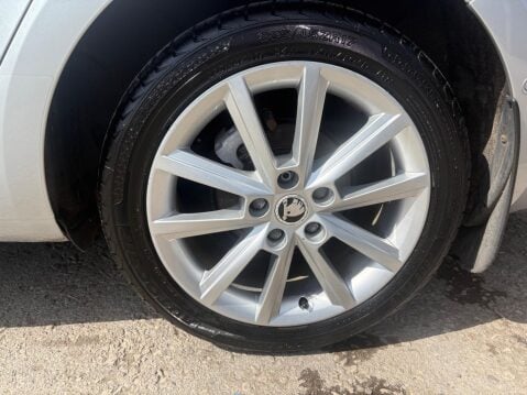 Skoda Octavia 2.0 TDI SE L DSG Euro 6 (s/s) 5dr 8