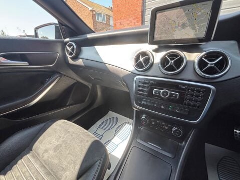 Mercedes-Benz CLA Class 2.1 CLA220 CDI AMG Sport Coupe 7G-DCT Euro 6 (s/s) 4dr 27