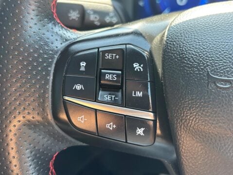 Ford Kuga 2.5 Duratec 14.4kWh ST-Line X Edition CVT Euro 6 (s/s) 5dr 34