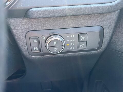 Ford Kuga 2.5 Duratec 14.4kWh ST-Line X Edition CVT Euro 6 (s/s) 5dr 36