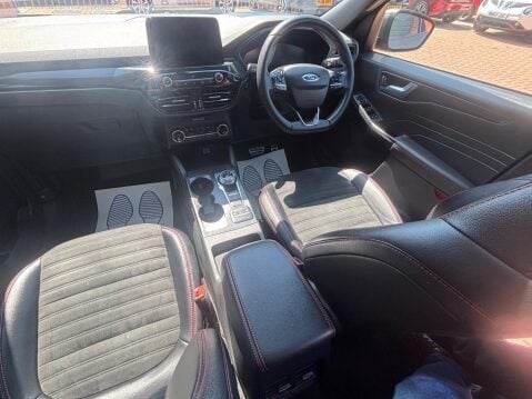 Ford Kuga 2.5 Duratec 14.4kWh ST-Line X Edition CVT Euro 6 (s/s) 5dr 28