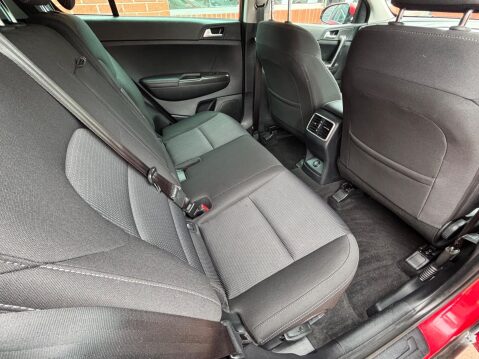 Kia Sportage 1.6 GDi 2 Euro 6 (s/s) 5dr 29