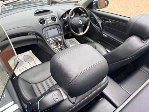 Mercedes-Benz SL Series 5.5 SL500 7G-Tronic 2dr 79