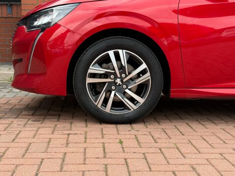 Peugeot 208 1.2 PureTech Allure Premium Euro 6 (s/s) 5dr 70