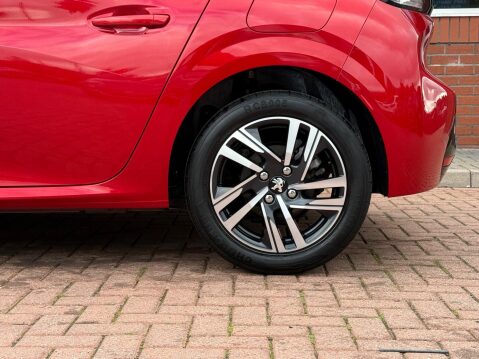 Peugeot 208 1.2 PureTech Allure Premium Euro 6 (s/s) 5dr 71