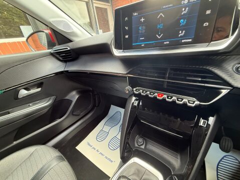 Peugeot 208 1.2 PureTech Allure Premium Euro 6 (s/s) 5dr 90