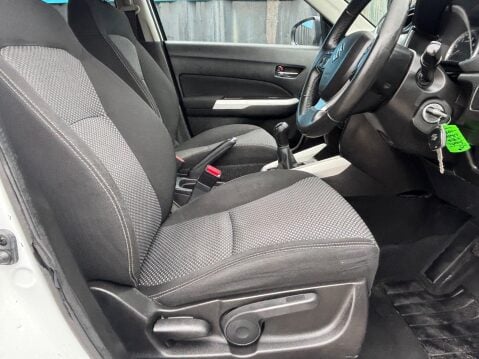 Suzuki Vitara 1.6 SZ-T Euro 6 (s/s) 5dr 35