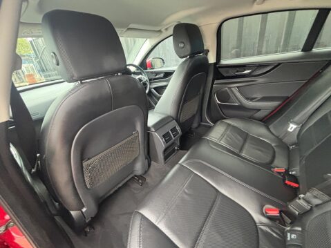 Jaguar XE 2.0 D180 SE Auto AWD Euro 6 (s/s) 4dr 45