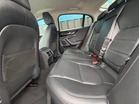 Jaguar XE 2.0 D180 SE Auto AWD Euro 6 (s/s) 4dr 42