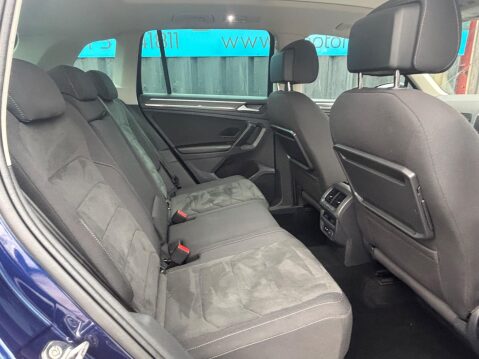 Volkswagen Tiguan 2.0 TDI SEL SUV 5dr Diesel DSG Euro 6 (s/s) (150 ps) 50