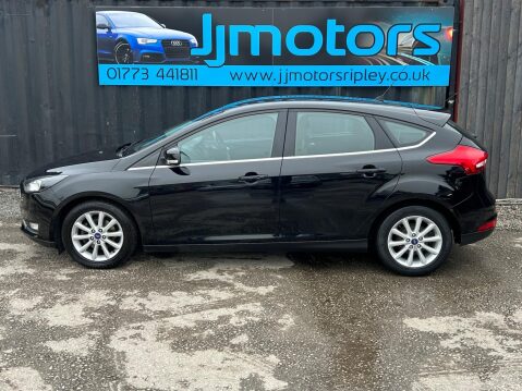 Ford Focus 1.0T EcoBoost Titanium Euro 6 (s/s) 5dr 12