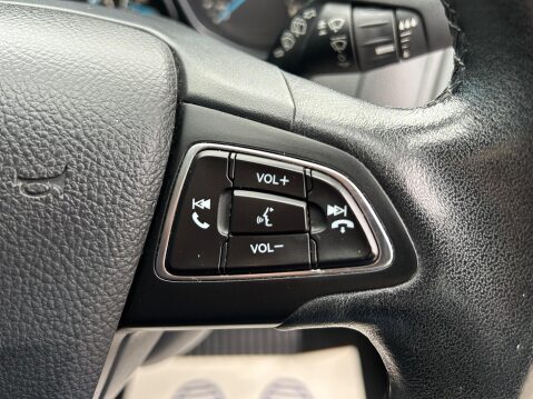 Ford Focus 1.0T EcoBoost Titanium Euro 6 (s/s) 5dr 28