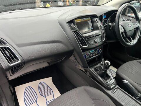 Ford Focus 1.0T EcoBoost Titanium Euro 6 (s/s) 5dr 42