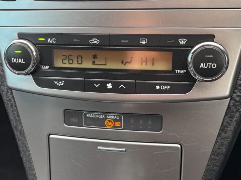 Toyota Avensis 1.8 V-Matic Icon Business Edition Tourer Euro 5 5dr 76