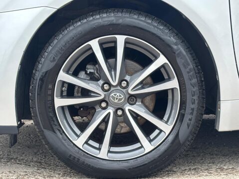 Toyota Avensis 1.8 V-Matic Icon Business Edition Tourer Euro 5 5dr 54