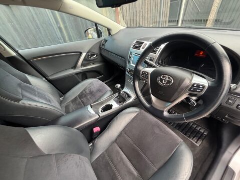 Toyota Avensis 1.8 V-Matic Icon Business Edition Tourer Euro 5 5dr 74