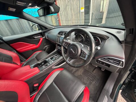 Jaguar F-Pace 3.0 D300 V6 S Auto AWD Euro 6 (s/s) 5dr 28