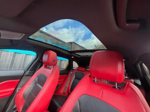 Jaguar F-Pace 3.0 D300 V6 S Auto AWD Euro 6 (s/s) 5dr 65