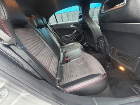 Mercedes-Benz A Class 1.5 A180d AMG Line (Executive) Euro 6 (s/s) 5dr 39