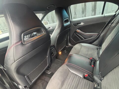 Mercedes-Benz A Class 1.5 A180d AMG Line (Executive) Euro 6 (s/s) 5dr 46