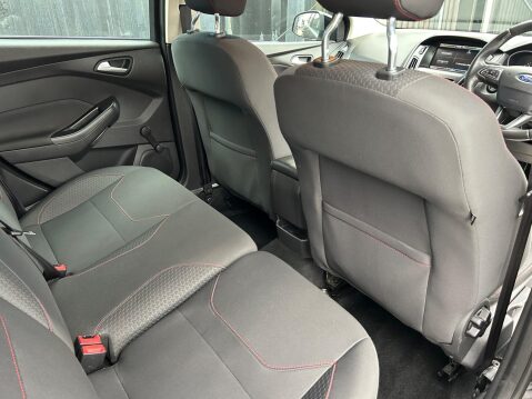 Ford Focus 1.0T EcoBoost Zetec S Euro 6 (s/s) 5dr 12